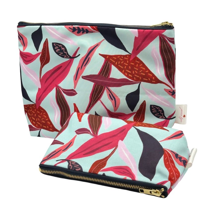 NEW Palm Lily Toiletry Bag