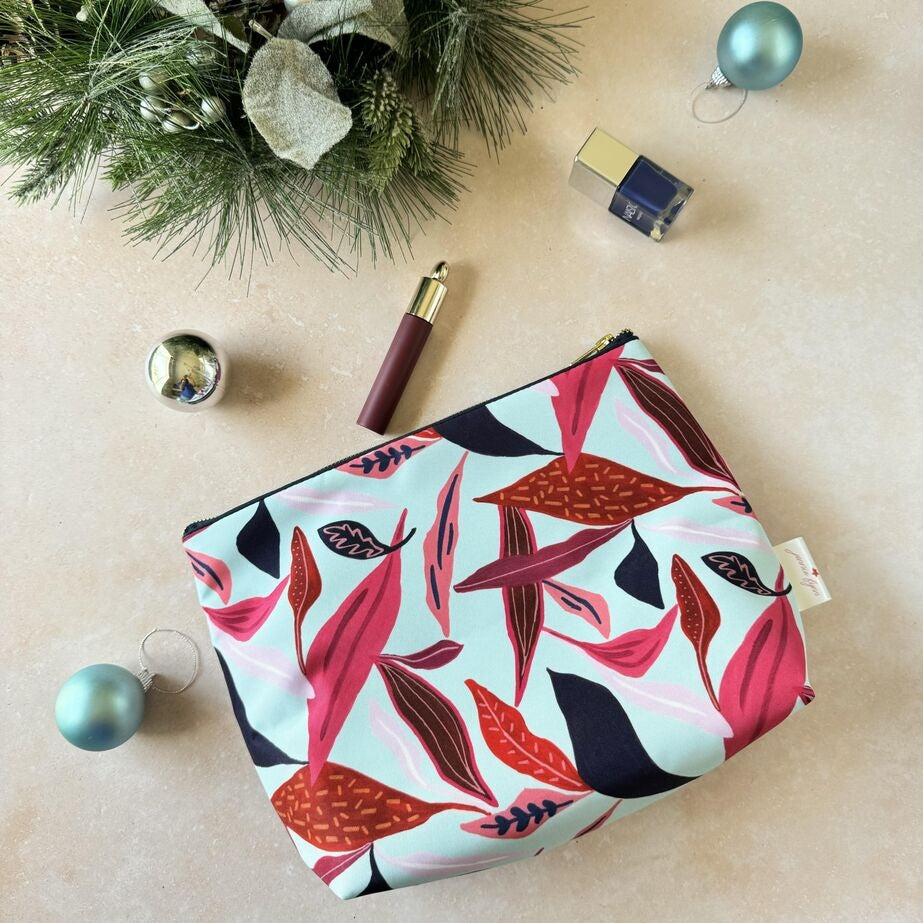 Palm Lily Toiletry Bag